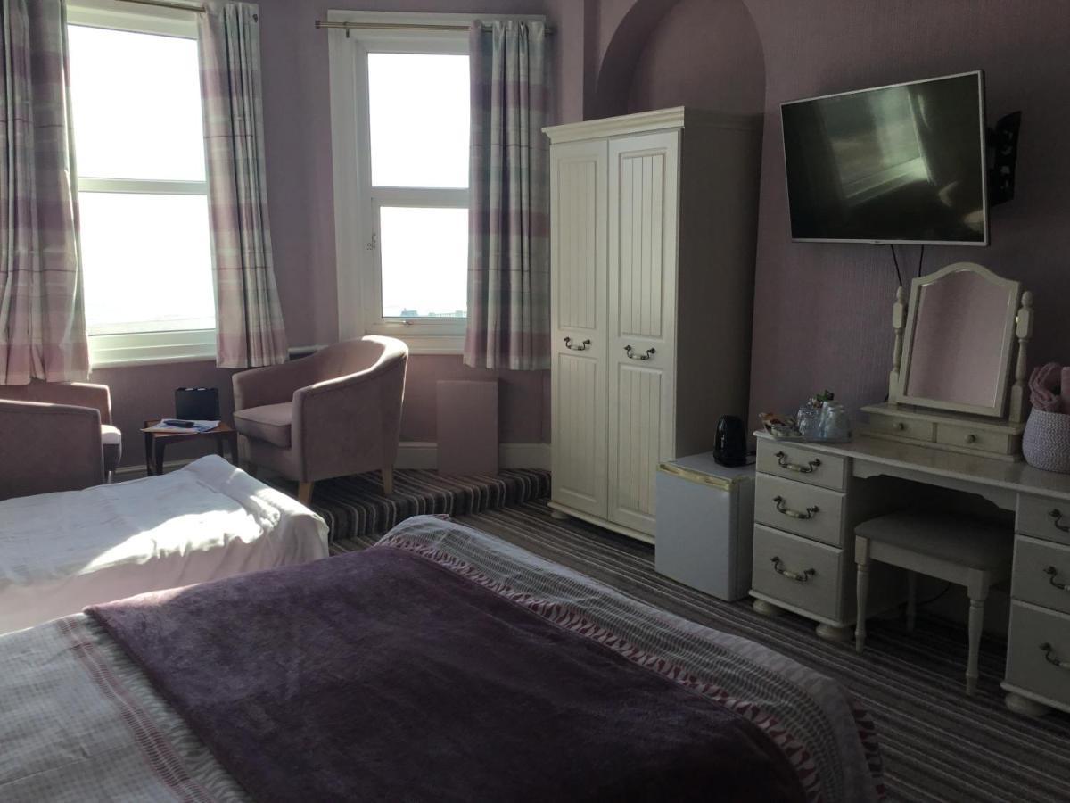 The Coventry Guest House Lowestoft Esterno foto