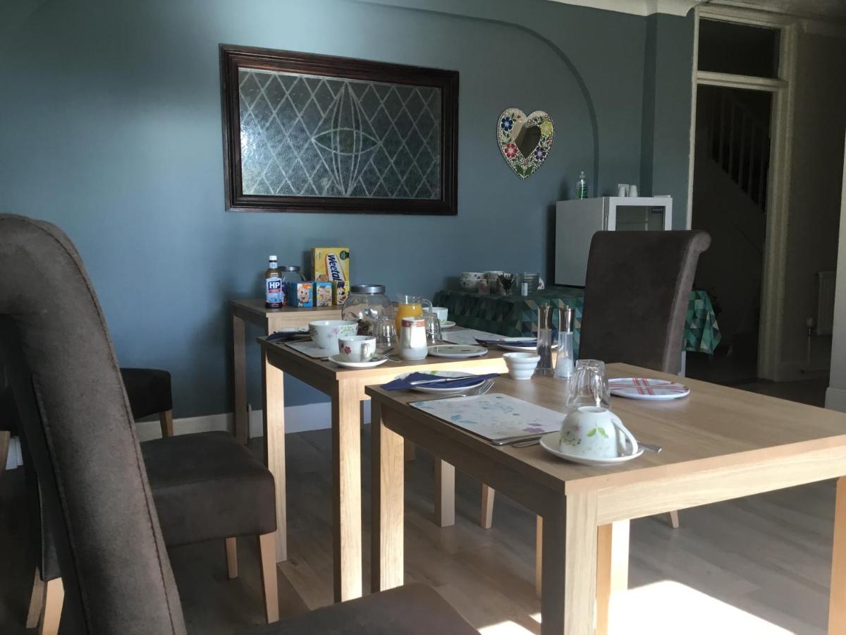 The Coventry Guest House Lowestoft Esterno foto