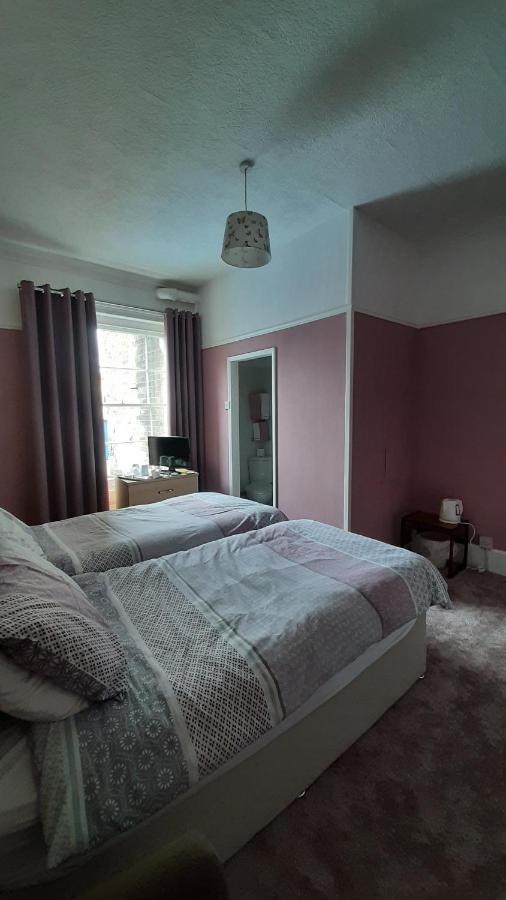 The Coventry Guest House Lowestoft Esterno foto