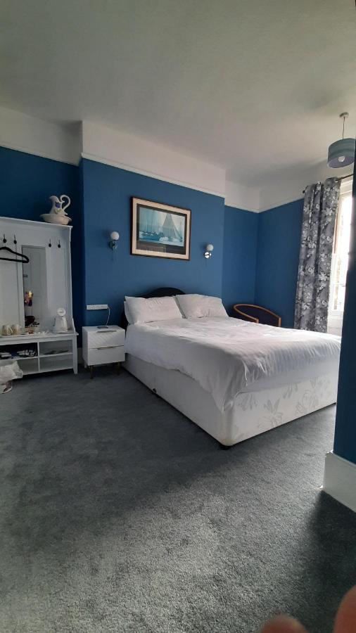 The Coventry Guest House Lowestoft Esterno foto