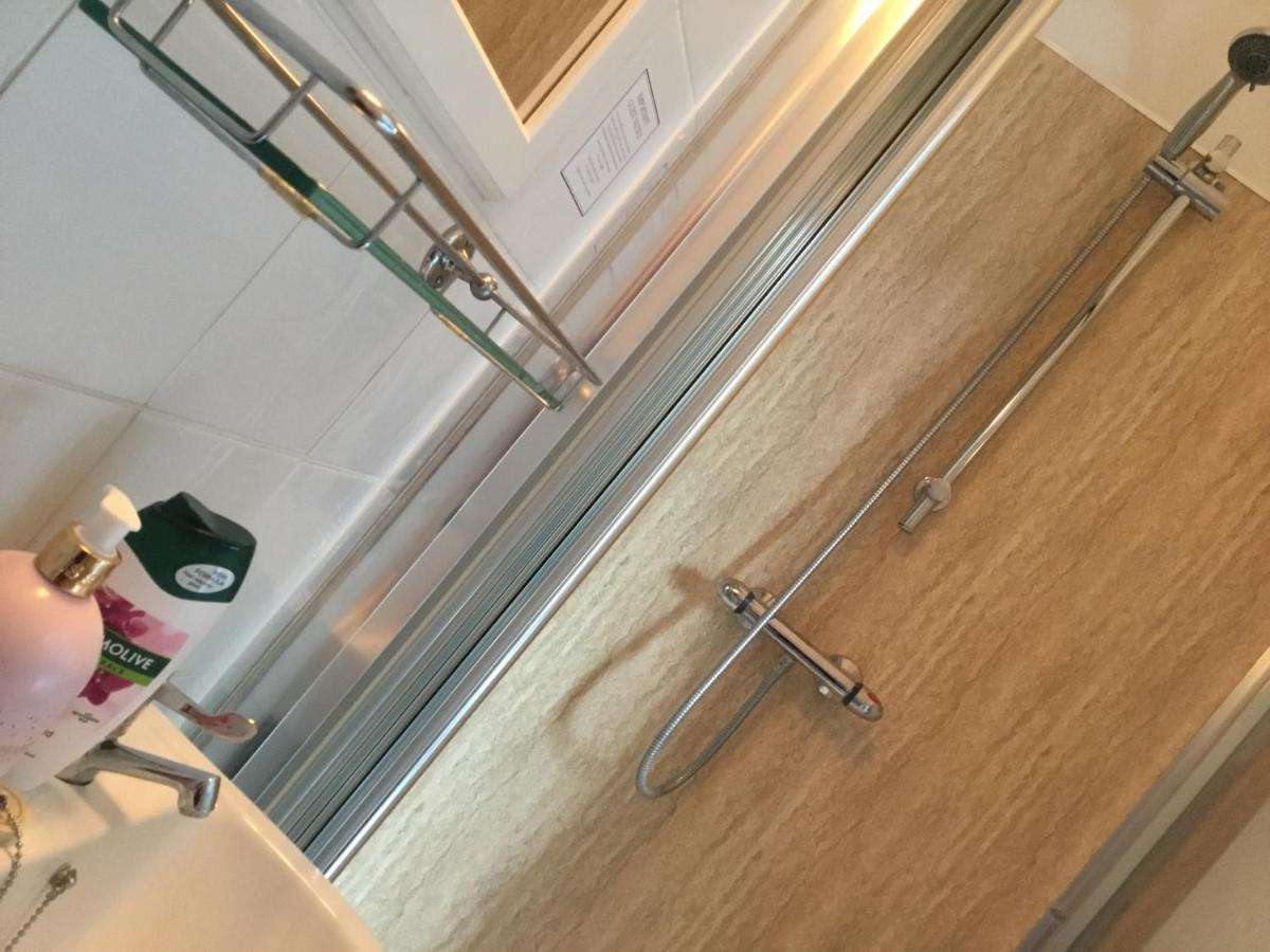 The Coventry Guest House Lowestoft Esterno foto